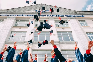 How To Build a Successful Career After Graduation