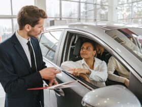 How to Choose the Right Car Dealer: A Comprehensive Guide